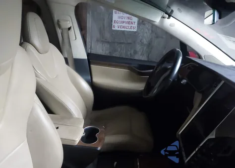 2017 Tesla Model X 100D/75D/90D from USA, damaged, VIN 5YJXCBE22HF054120